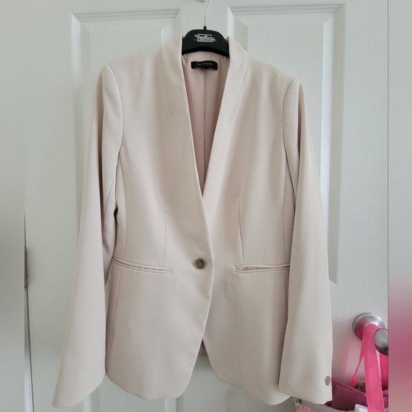 NWT Ann Taylor Long Collarless Blazer in Fluid Crepe, size 0, ivory - Picture 6 of 14